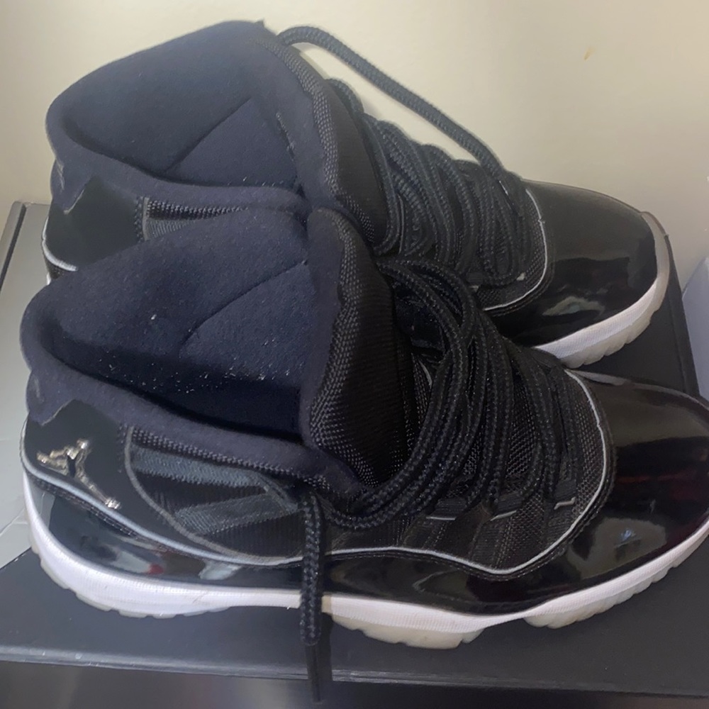 Jordan 11s